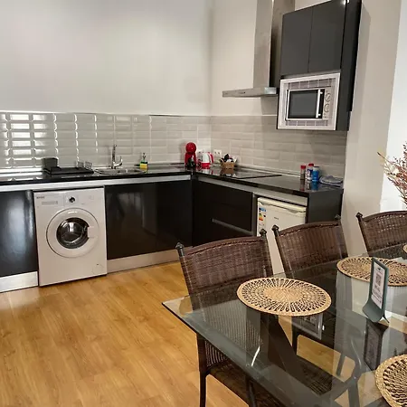 Center Flat Cathedral Apartment