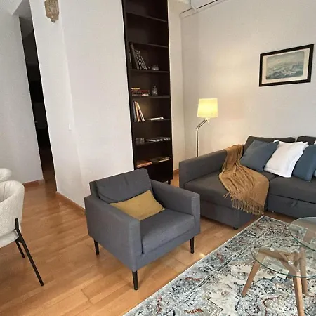 Center Flat Cathedral Apartment *